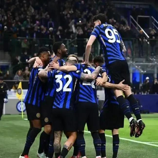 包含斯洛文尼亚击败以色列，勇夺欧预赛小组头名的词条